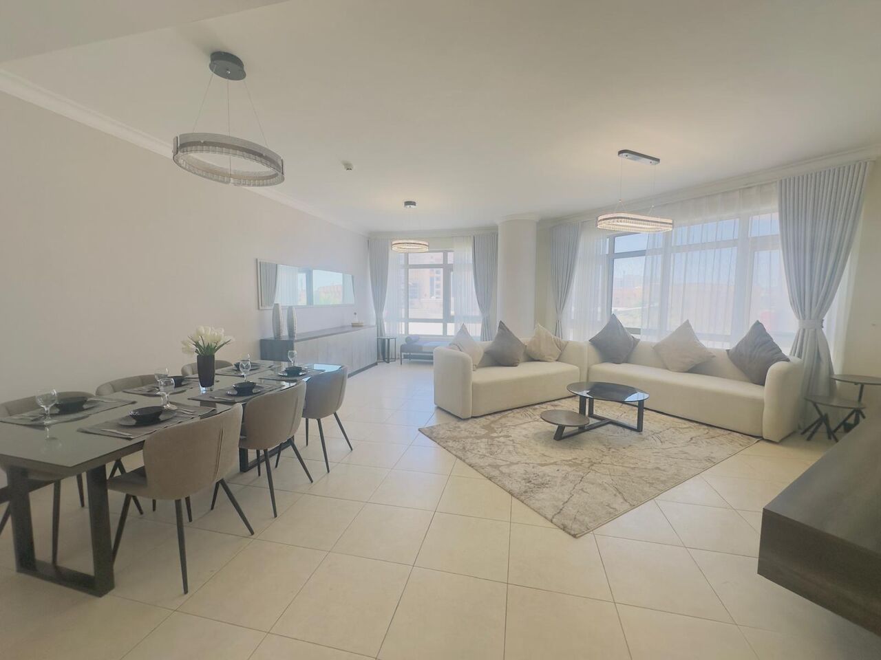 Juffair, Apartments, Flats, Houses & Villas, BHD 550/month,  3 BR,  320 Sq. Meter,  Fully Furnished 3+maids Room