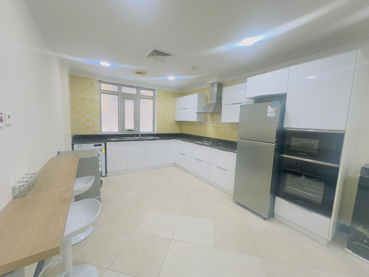 Juffair, Apartments, Flats, Houses & Villas, BHD 550/month,  3 BR,  320 Sq. Meter,  Fully Furnished 3+maids Room