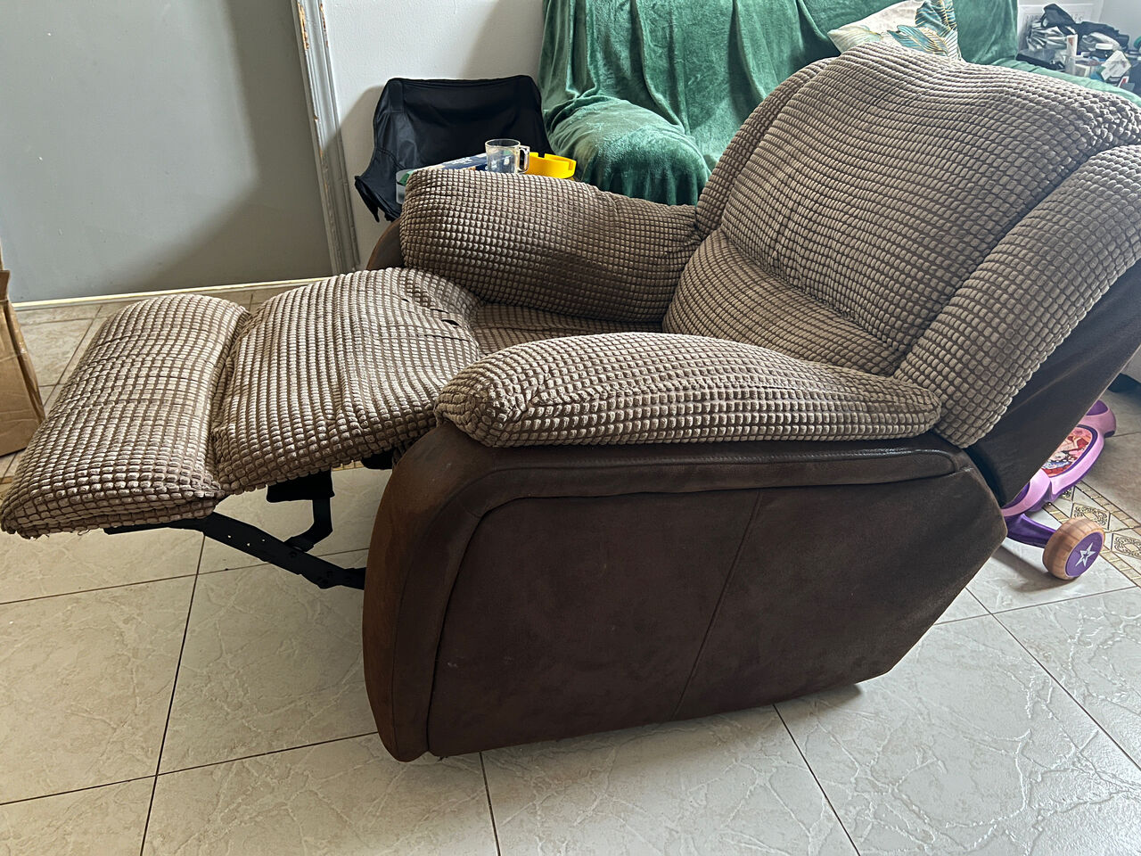 Riyadh, Furniture, SAR 350,  Recliner Chair