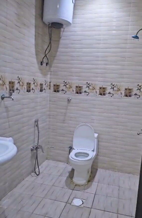 Tuwaiq, Rooms for Rent, SAR 1000/month,  185 Sq. Feet,  SAR 1000/month, I Am Offering A Hall Space, Excluded Electricity.