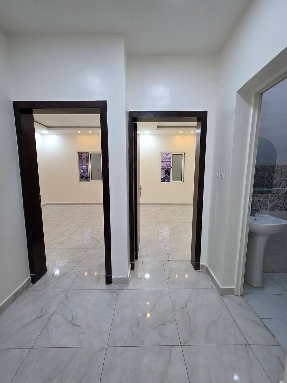 Thuqbah, Apartments, Flats, Houses & Villas, 2 BR,  FAMILY APARTMENT FOR RENT Layout: 2 Bedrooms + Living Room + 2 Bathrooms + Kitchen🏢 Groun