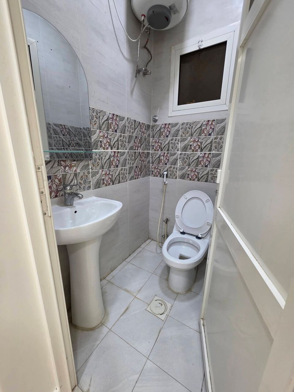 Thuqbah, Apartments, Flats, Houses & Villas, 2 BR,  FAMILY APARTMENT FOR RENT Layout: 2 Bedrooms + Living Room + 2 Bathrooms + Kitchen🏢 Groun