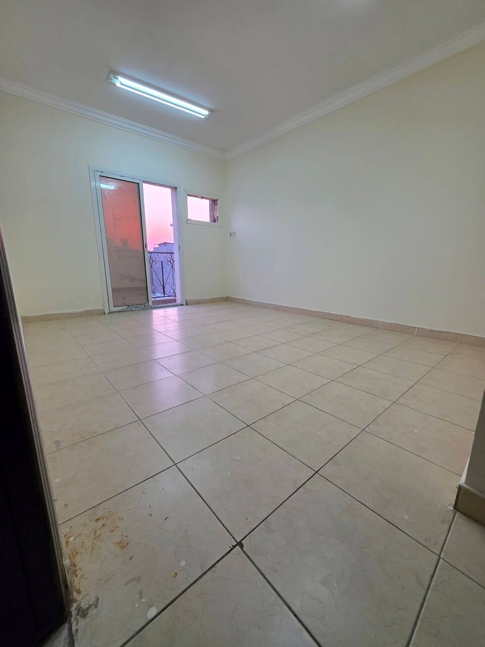 Thuqbah, Apartments, Flats, Houses & Villas, 2 BR,  FAMILY APARTMENT FOR RENT Layout: 2 Bedrooms + Living Room + Bathroom + Kitchen🏢 Second F