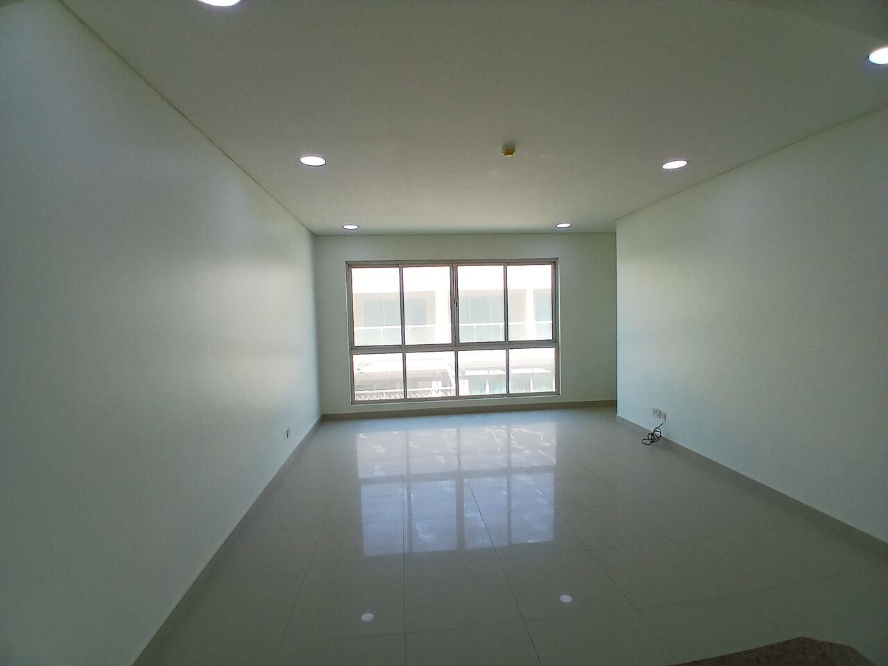 Hidd, Apartments, Flats, Houses & Villas, BHD 1600/month,  2 BR,  Building For Rent Amwaj Island