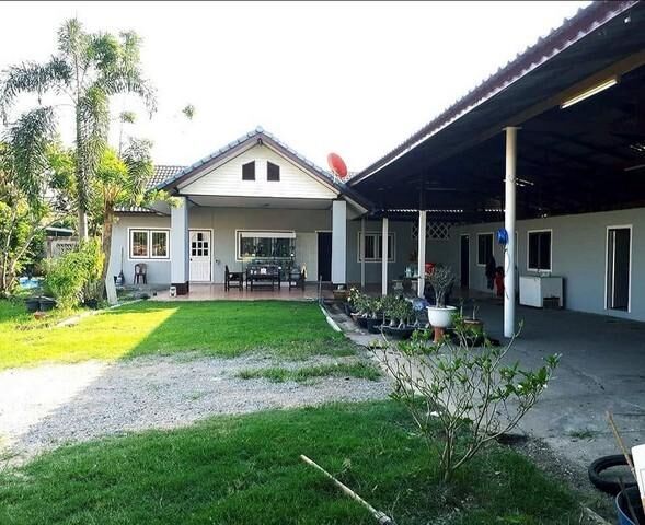 Bangkok, Real Estate For Sale, THB 10000000,  6 BR,  3201 Sq. Feet,  ขายที่ดิน 8 ไร่ครึ่ง พร้อมบ้านเดี่