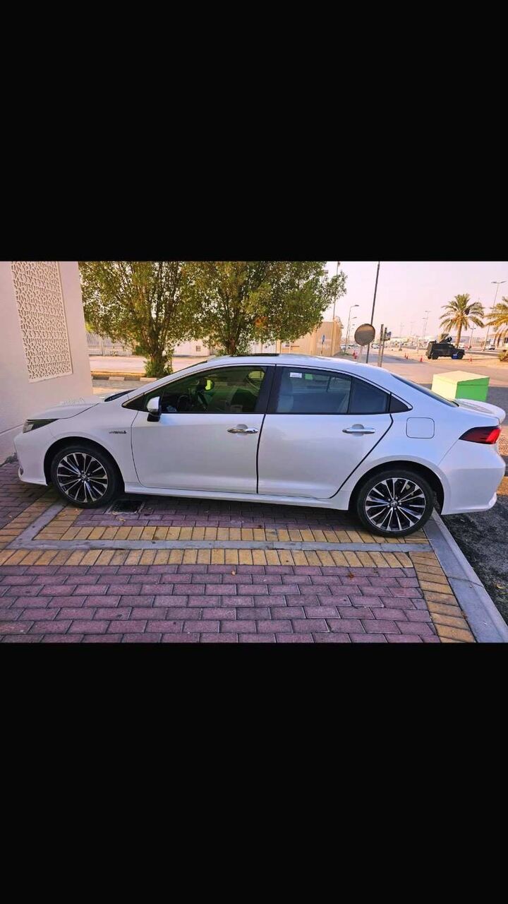 Manama, Vehicles, Cars & Trucks , BHD 7300,  Toyota Corolla LE Hybrid,  2024,  Automatic,  32000 KM,  Toyota Corolla Hybrid 1.8L