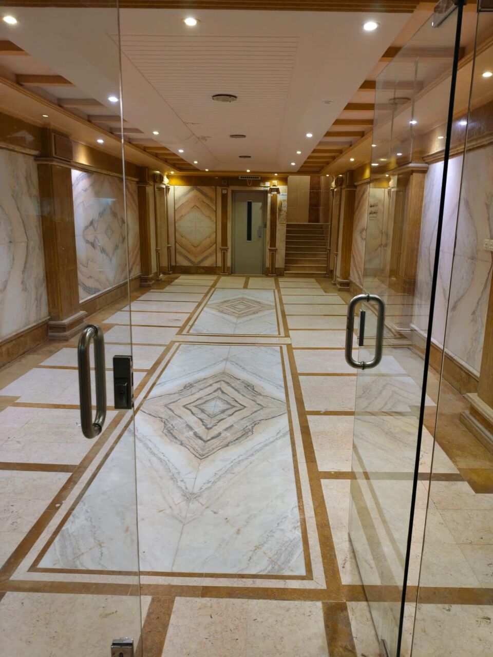 Jeddah, Rooms for Rent, SAR 1000/month,  Furnished,  Offering Single Furnished Room.
