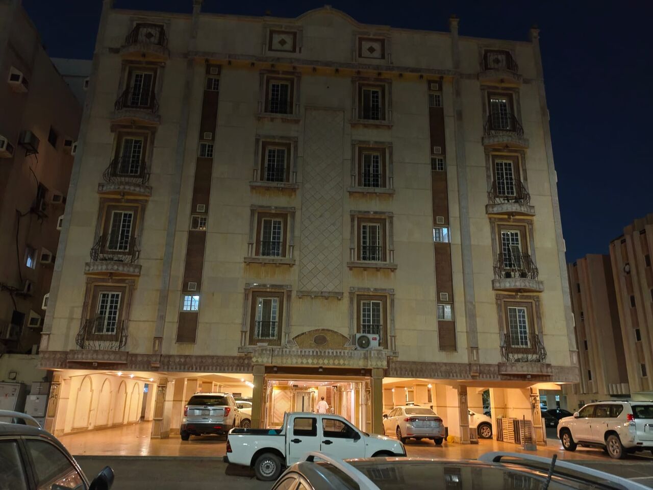 Jeddah, Rooms for Rent, SAR 1000/month,  Furnished,  Offering Single Furnished Room.