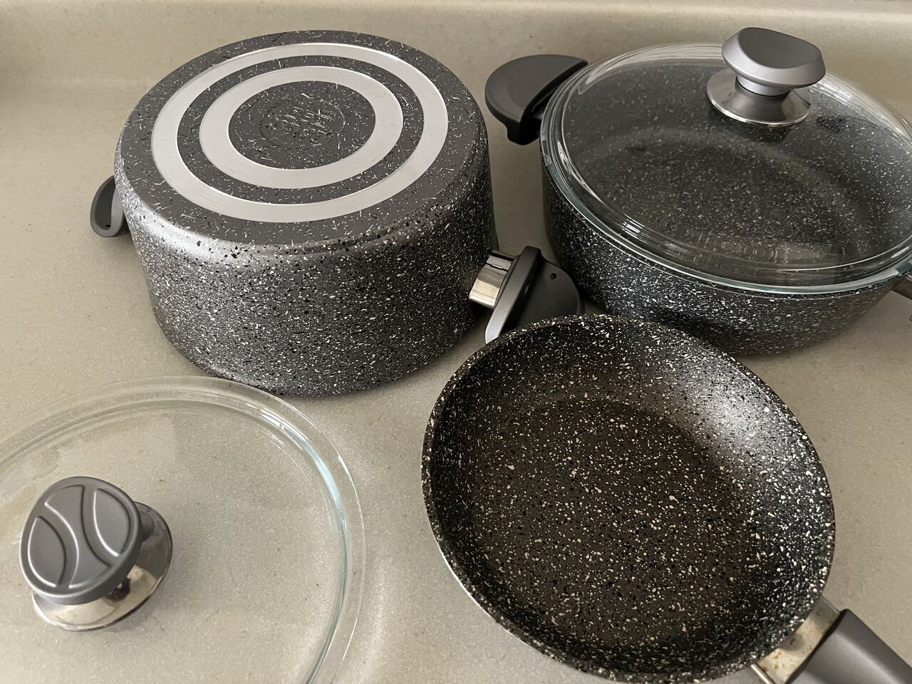 Dammam, Household Items, SAR 120,  OMS Pots (grey Granite)