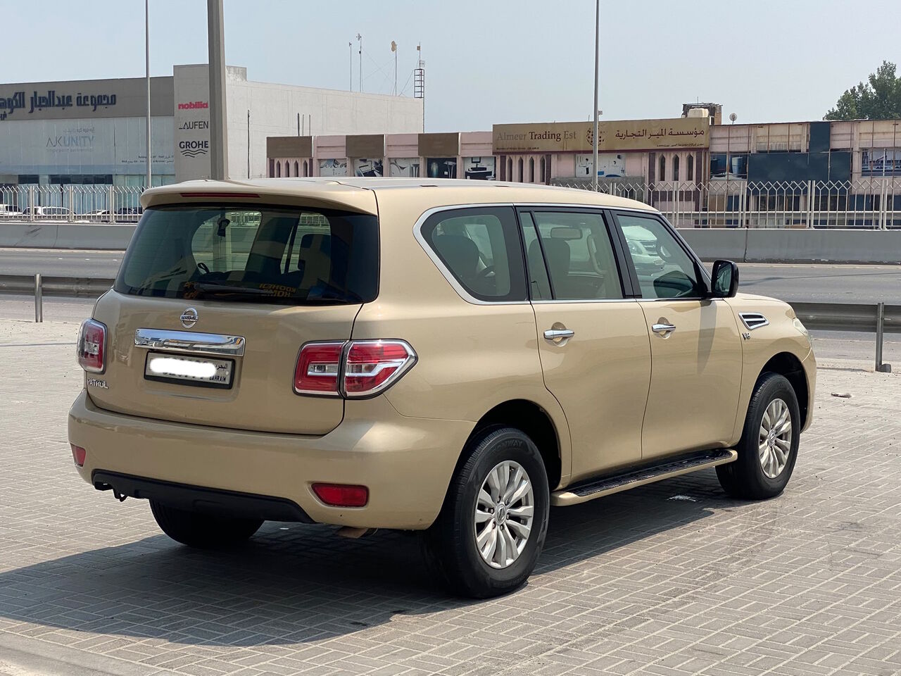 Manama, Vehicles, Cars & Trucks , BHD 5300,  Nissan Patrol XE,  2015,  Automatic,  280300 KM,    (Beige)