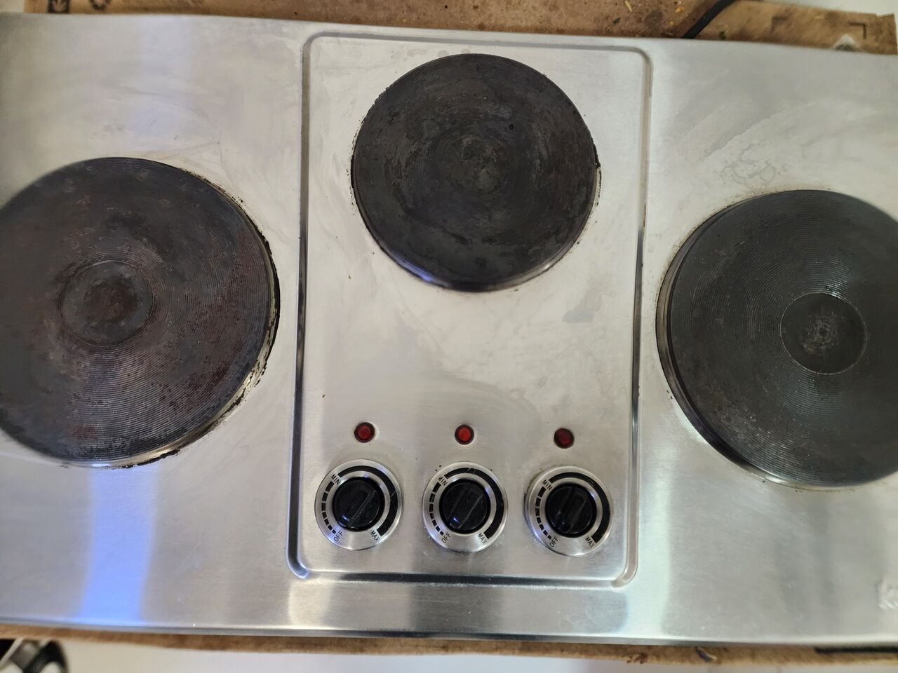 Riyadh, Household Items, SAR 110,  Electric Stove For Sale In Cheap Price