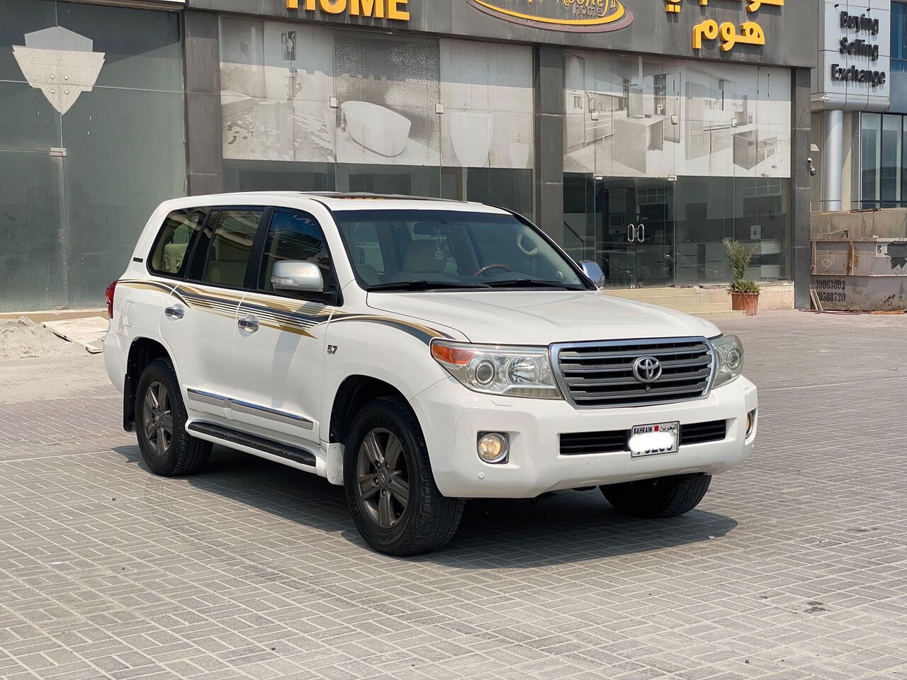 Manama, Vehicles, Cars & Trucks , BHD 10900,  Toyota Land Cruiser VX-R,  2014,  Automatic,  426800 KM,    (White)