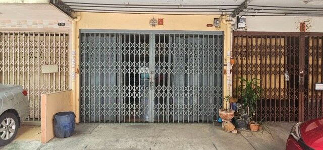 Bangkok, Real Estate For Sale, THB 12000000,  4 BR,  17 Sq. Feet,  อาคารพาณิชย์ สภาพดีพร้อมใช้งาน บน
