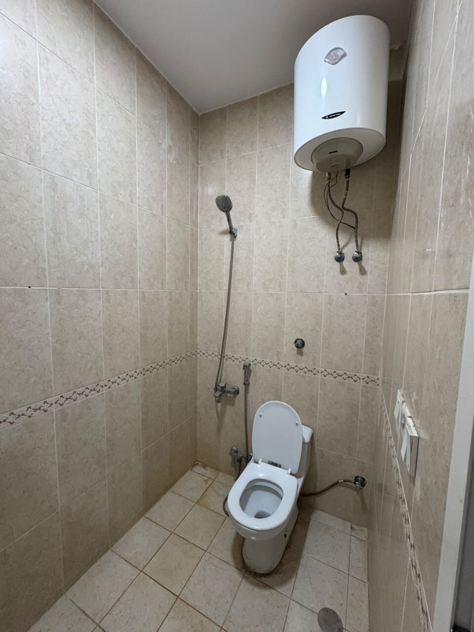 Riyadh, Rooms for Rent, SAR 12001500/month,  New Semi Furnished STUDIO APARTMENT FOR EXECUTIVE BACHELOR