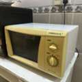 BHD 12,  Very Clean Micrwave Oven For Sale