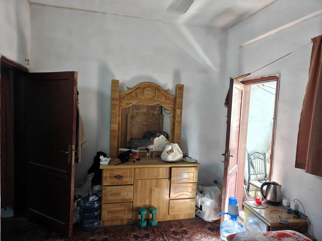 Riyadh, Rooms for Rent, SAR 900/month,  Hara, Al Wizarat - 1 Room For Rent In Family Flat (0592491550)