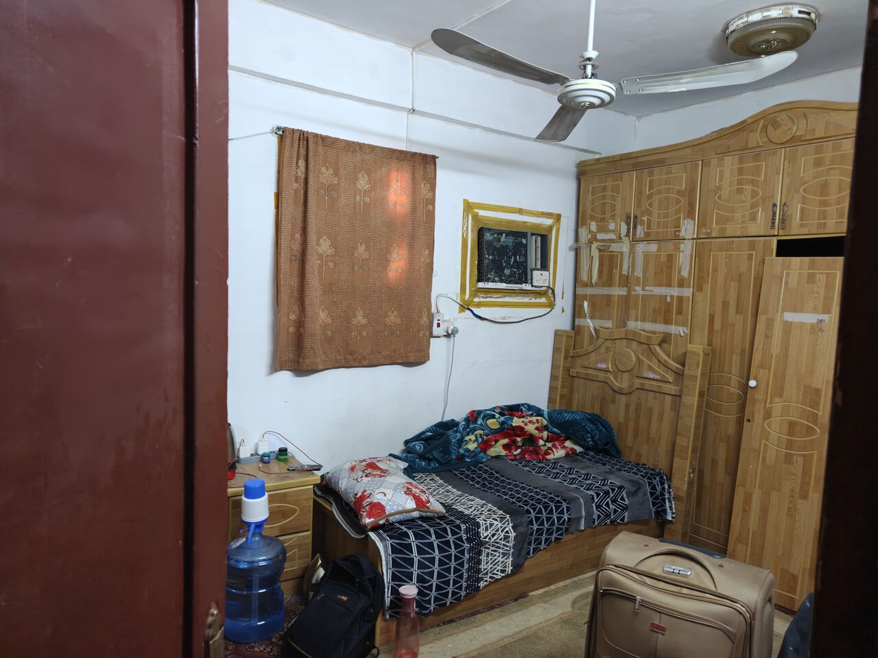 Riyadh, Rooms for Rent, SAR 900/month,  Hara, Al Wizarat - 1 Room For Rent In Family Flat (0592491550)