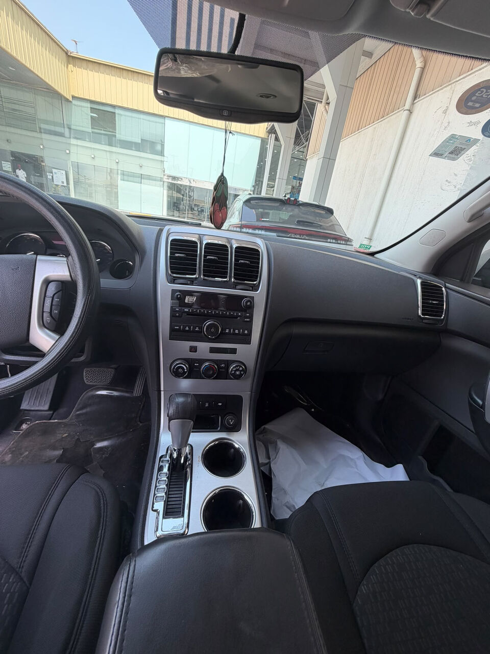 Dammam, Vehicles, Cars & Trucks , SAR 17000,  GMC Acadia FWD,  2012,  Automatic,  270000 KM,  GMC Acadia  FWD