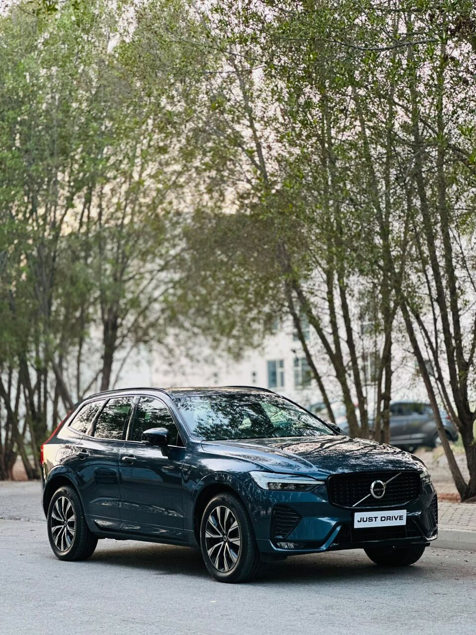 Segaya, Vehicles, Cars & Trucks , BHD 10950,  Volvo XC60,  2023,  Automatic,  35000 KM,   B5  MODEL FULLY LOADED WITH FULL COVER INSURANCE CALL OR WHATSAPP  35400768