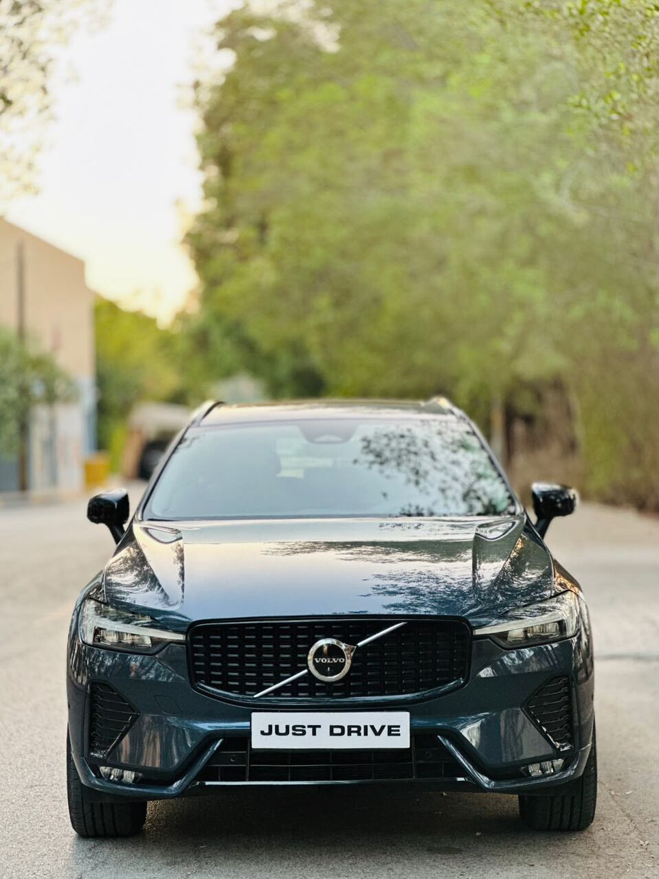 Segaya, Vehicles, Cars & Trucks , BHD 10950,  Volvo XC60,  2023,  Automatic,  35000 KM,   B5  MODEL FULLY LOADED WITH FULL COVER INSURANCE CALL OR WHATSAPP  35400768