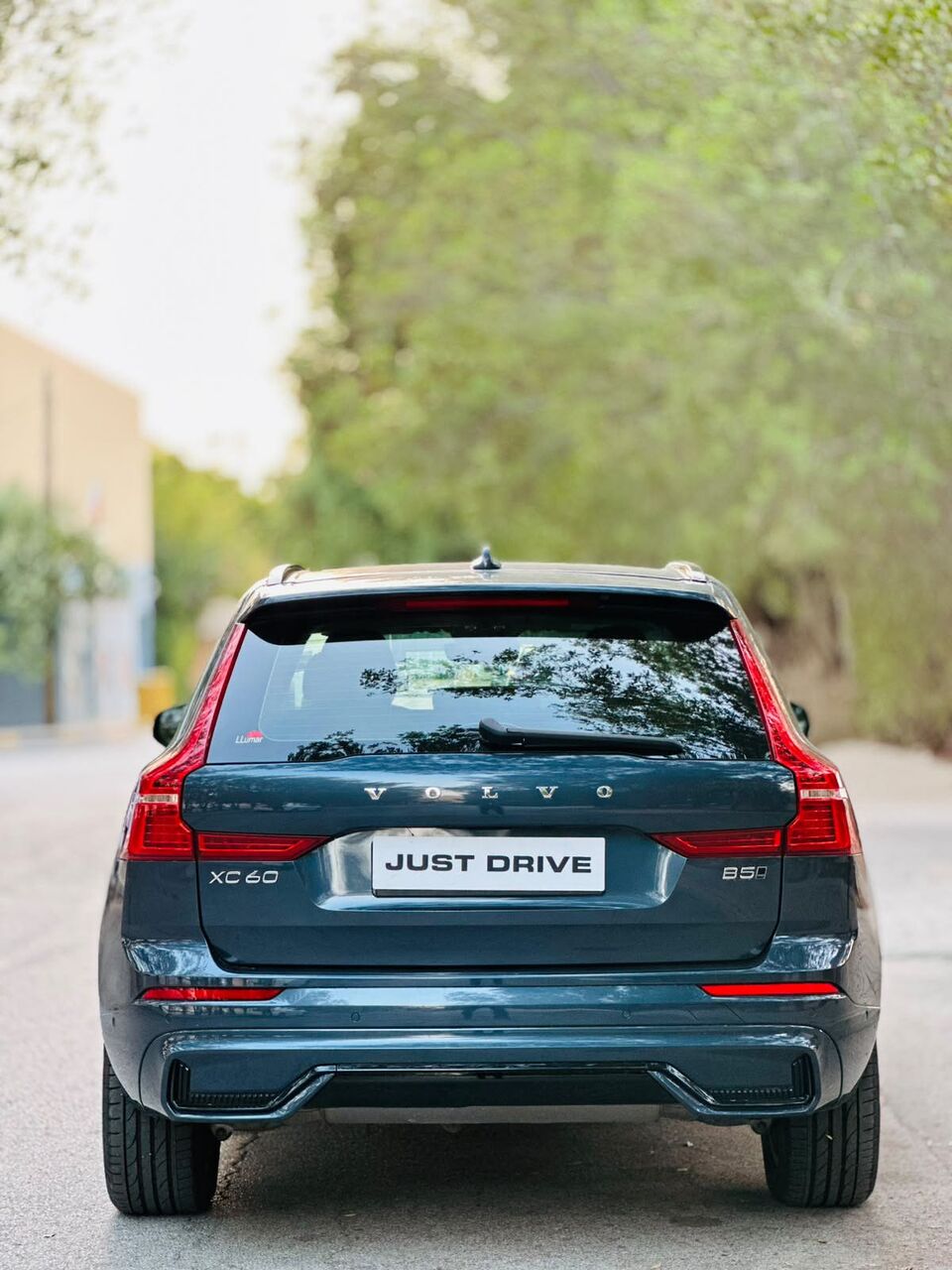 Segaya, Vehicles, Cars & Trucks , BHD 10950,  Volvo XC60,  2023,  Automatic,  35000 KM,   B5  MODEL FULLY LOADED WITH FULL COVER INSURANCE CALL OR WHATSAPP  35400768