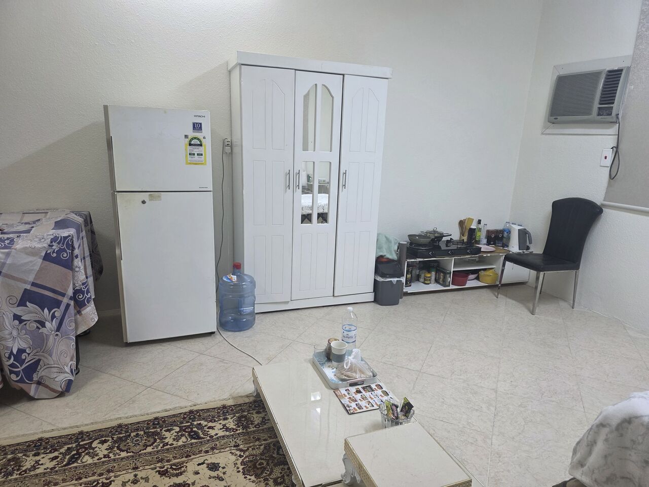 Al Jubail Al Balad, Housing Exchanges, SAR 1200/month,  1 BR,  Fully Furnished Room For Executive Bachelor (Only For Muslims)
