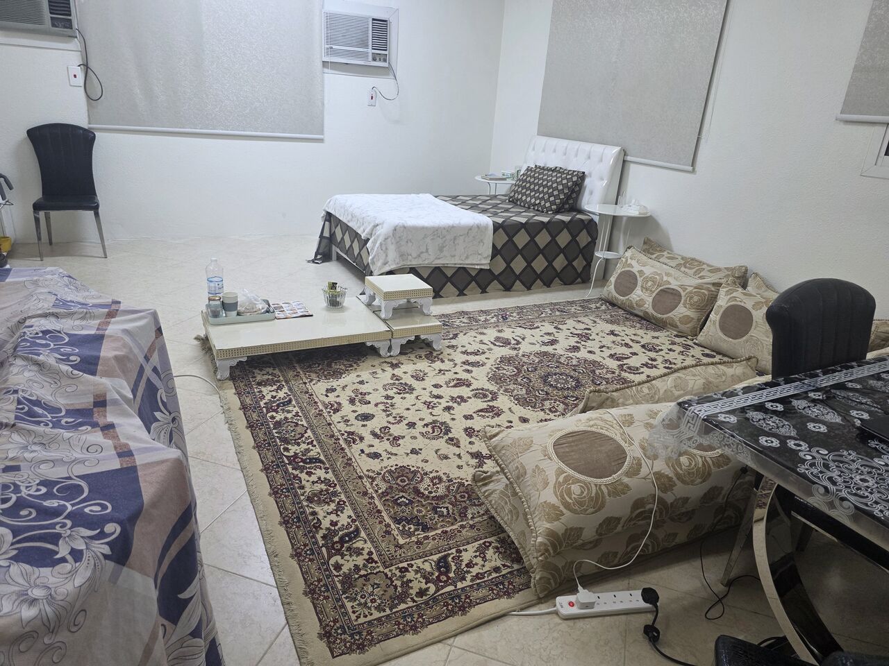 Al Jubail Al Balad, Housing Exchanges, SAR 1200/month,  1 BR,  Fully Furnished Room For Executive Bachelor (Only For Muslims)