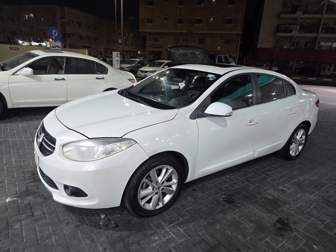 Khobar, Vehicles, Cars & Trucks , SAR 19500,  Renault Fluence,  2014,  Automatic,  163000 KM,  Renault Fluenece Car Top End Full Option  Model 19500 SAR