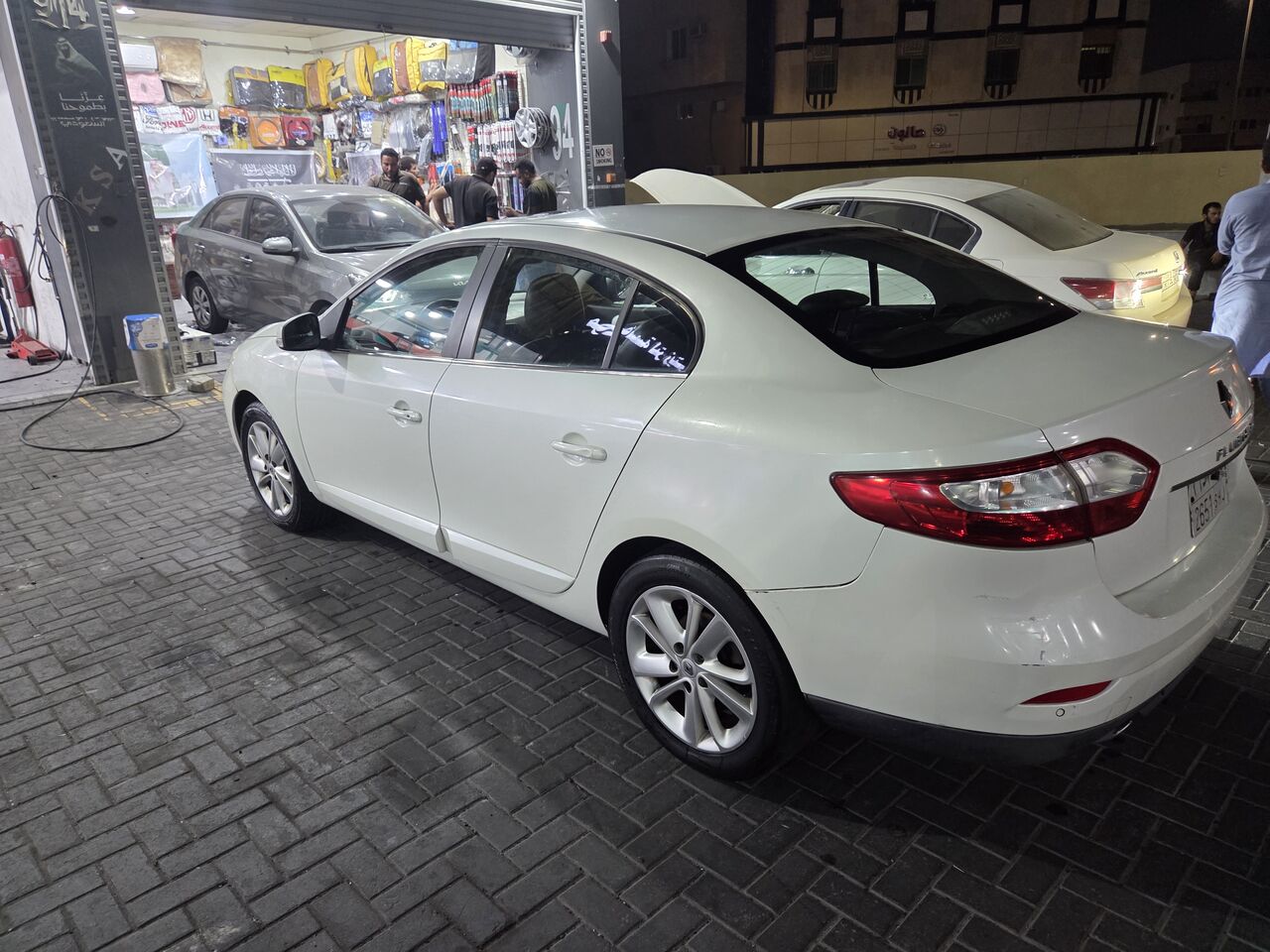 Khobar, Vehicles, Cars & Trucks , SAR 19500,  Renault Fluence,  2014,  Automatic,  163000 KM,  Renault Fluenece Car Top End Full Option  Model 19500 SAR