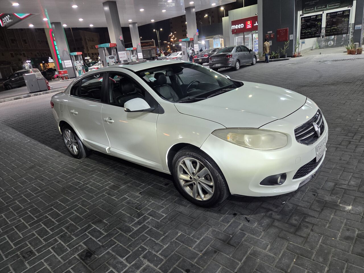 Khobar, Vehicles, Cars & Trucks , SAR 19500,  Renault Fluence,  2014,  Automatic,  163000 KM,  Renault Fluenece Car Top End Full Option  Model 19500 SAR