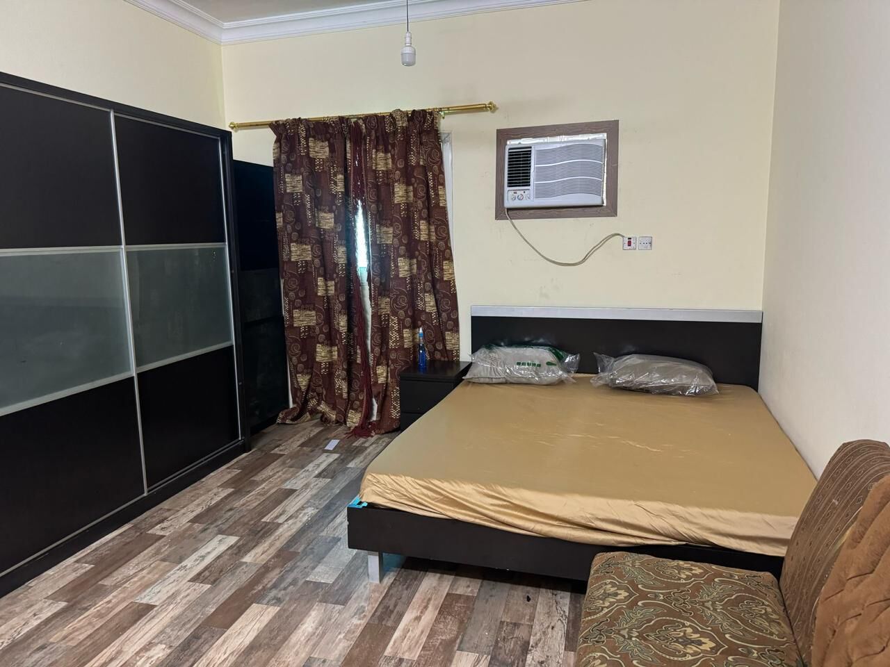 Al Wizarat, Rooms for Rent, SAR 1700/month,  Furnished Single Room Available For A Executive Bachelor