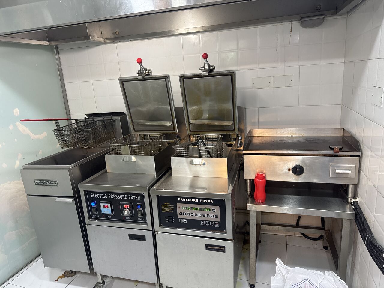 Manama, Food, BHD 15000,  Running Broasted Shop For Sale.