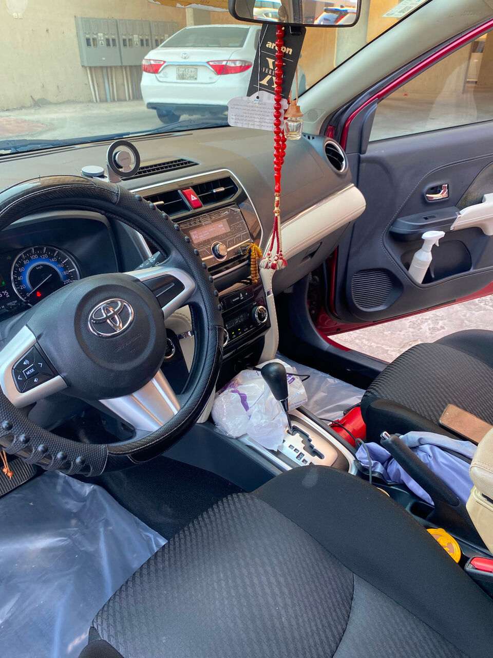 Al Mazruiyah, Vehicles, Cars & Trucks , Toyota Rush 2021 - Dammam,  2021,  Automatic,  170000 KM,