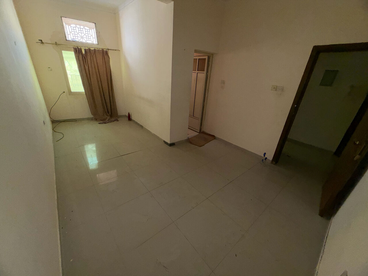 Salmaniya, Apartments, Flats, Houses & Villas, BHD 150/month,  Furnished,  2 BR,  2 Bedroom Flat For Rent Withot Ewa