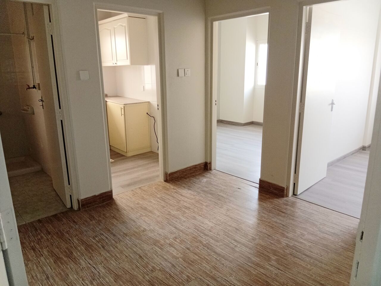 Manama, Apartments, Flats, Houses & Villas, BHD 200/month,  Furnished,  2 BR,  Semi-furnished | Seef | Parking | Security | Yearly Contract