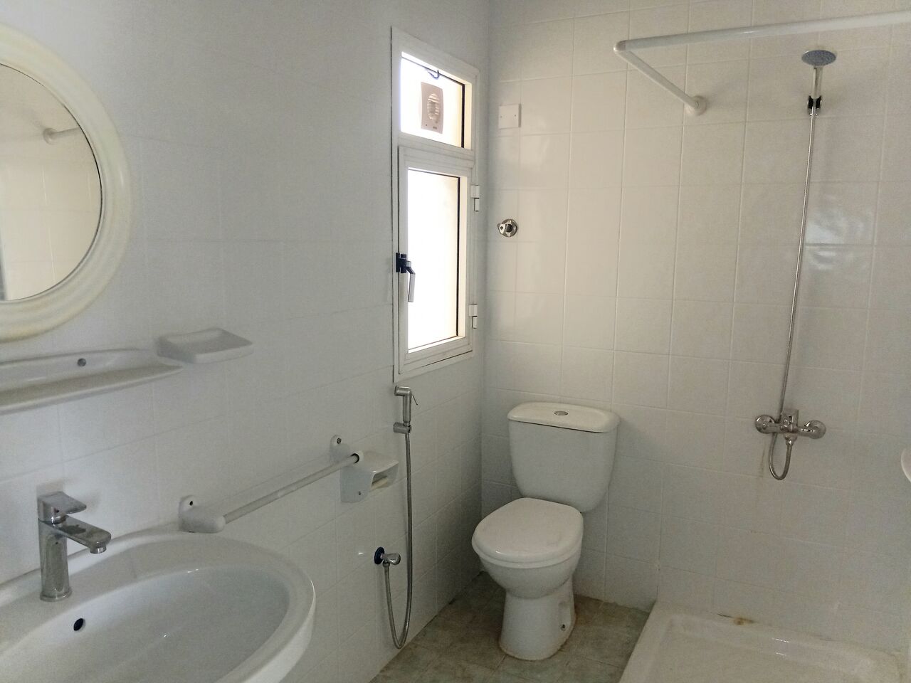 Manama, Apartments, Flats, Houses & Villas, BHD 200/month,  Furnished,  2 BR,  Semi-furnished | Seef | Parking | Security | Yearly Contract