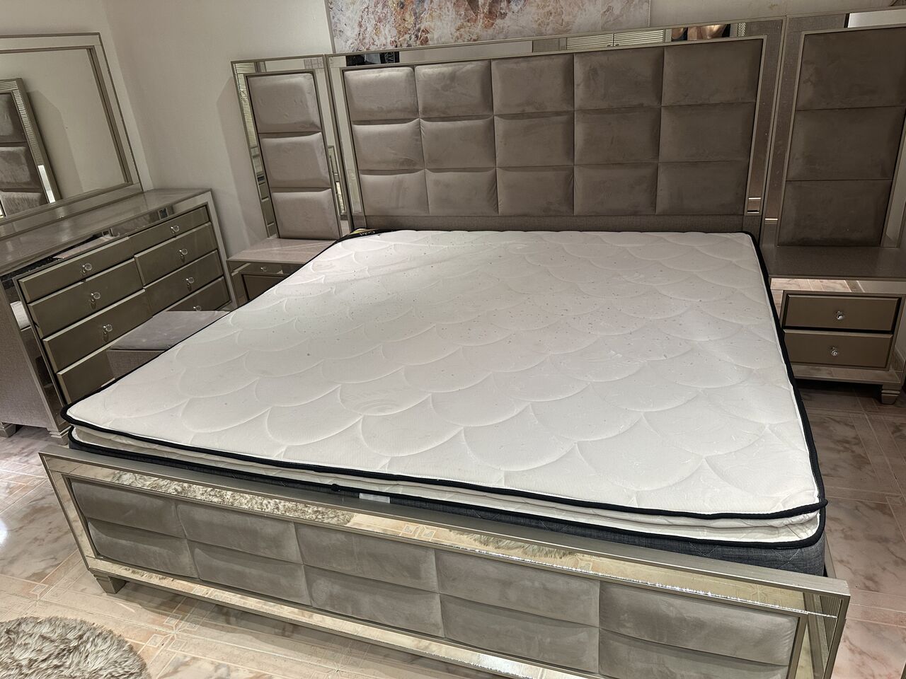 Riyadh, Household Items, SAR 3200,  غرفة نوم فخمة للبيع