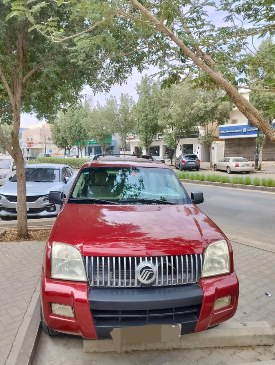 Riyadh, Vehicles, Cars & Trucks , SAR 14,  Mercury Mountaineer V6-midsize Premium SUV,  2009,  Automatic,  200000 KM,  SUV- 7 Seating Three Rows, V6 Powerful Engine,All-Wheel Drive,