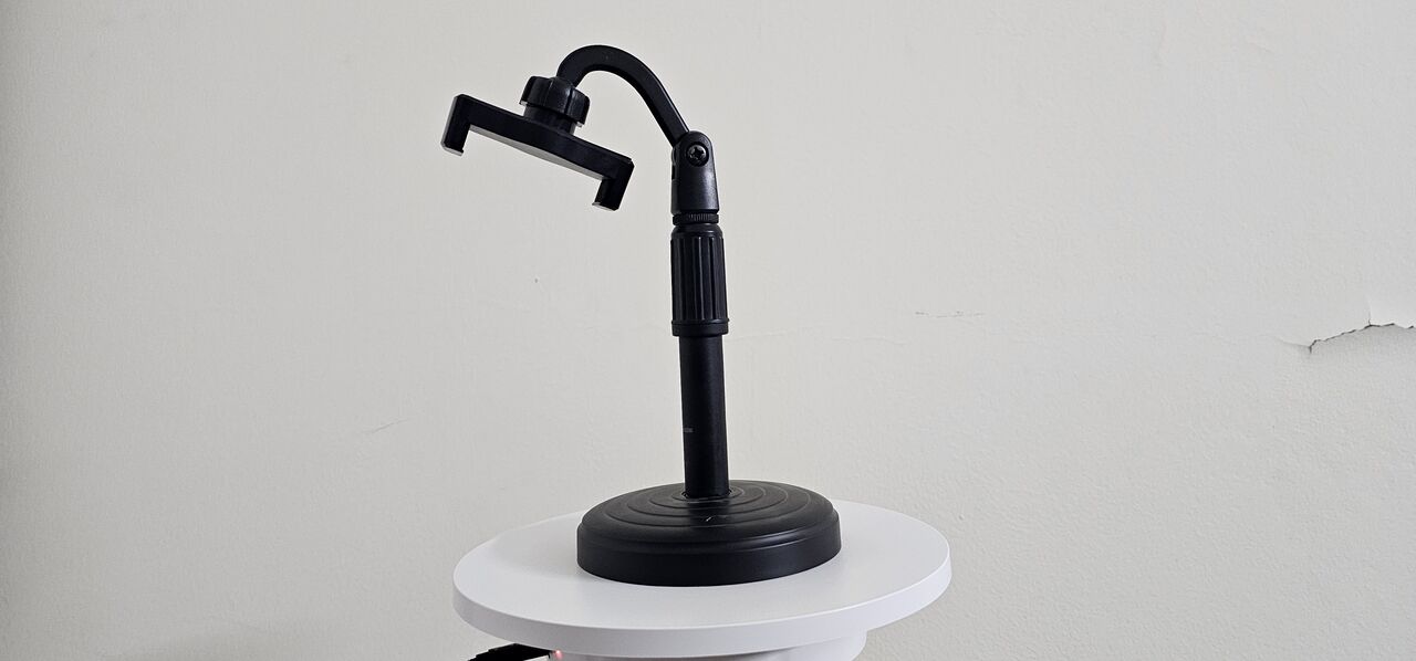 Segaya, Mobile Phones, BHD 1,  Mobile Holders Stands