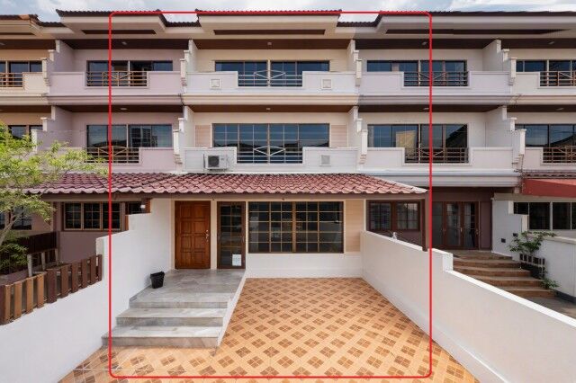 Bangkok, Villas, THB 10499,  22 Sq. Feet,  รร.เตรียมอุดมศึกษาน้อมเกล้า ลด60% ทาว