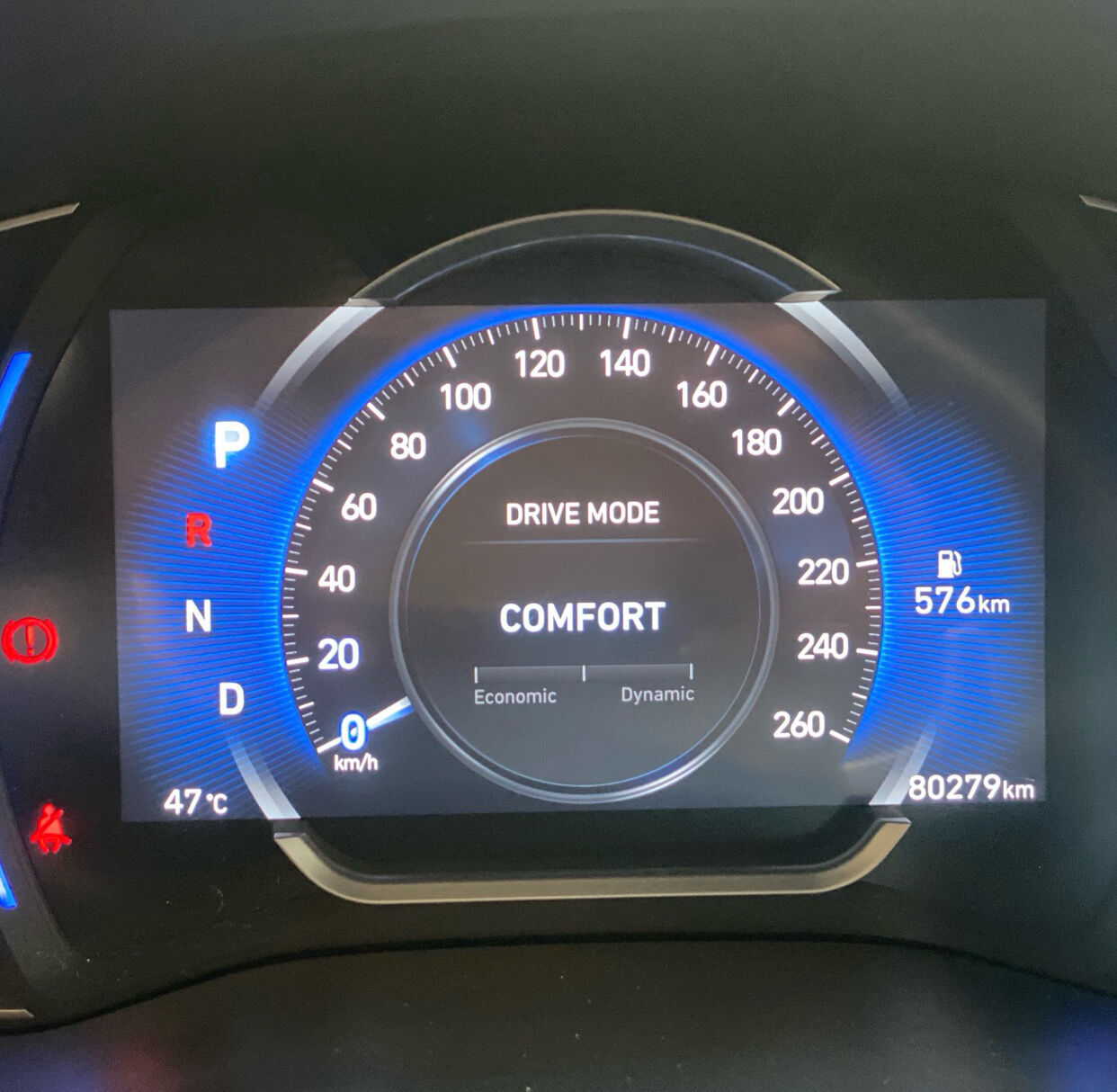 Dhahran, Vehicles, Cars & Trucks , SAR 83000,  Hyundai Santa Fe,  2019,  Automatic,  81000 KM,  ,Hyundai Santafe. Only 80k Kms,fully Loaded. Hieght Edition. Saudi