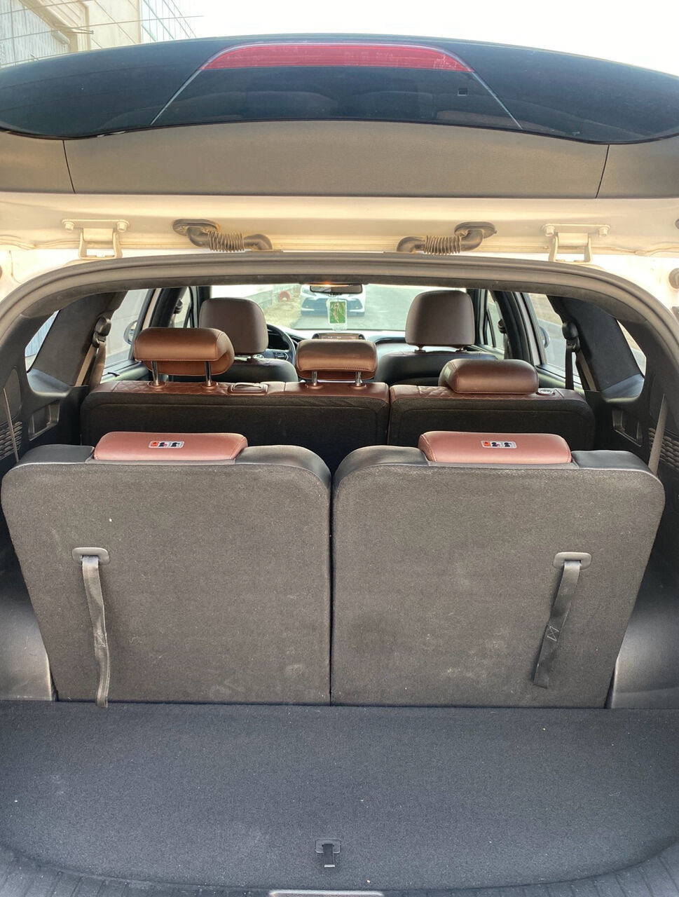 Dhahran, Vehicles, Cars & Trucks , SAR 83000,  Hyundai Santa Fe,  2019,  Automatic,  81000 KM,  ,Hyundai Santafe. Only 80k Kms,fully Loaded. Hieght Edition. Saudi
