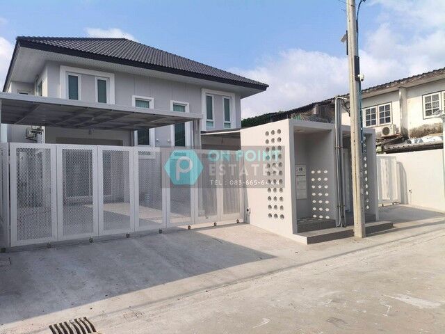 Bangkok, Villas, THB 45000,  46 Sq. Feet,  Detached House In On Nut 3 Bedrooms 3 Bathrooms For Rent (D2900)