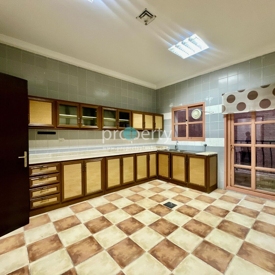 Salwa, Apartments, Flats, Houses & Villas, KWD 800/month,  3 BR,  3 Bedroom Apartment With Balcony For Rent In Salwa ,next To BSK
