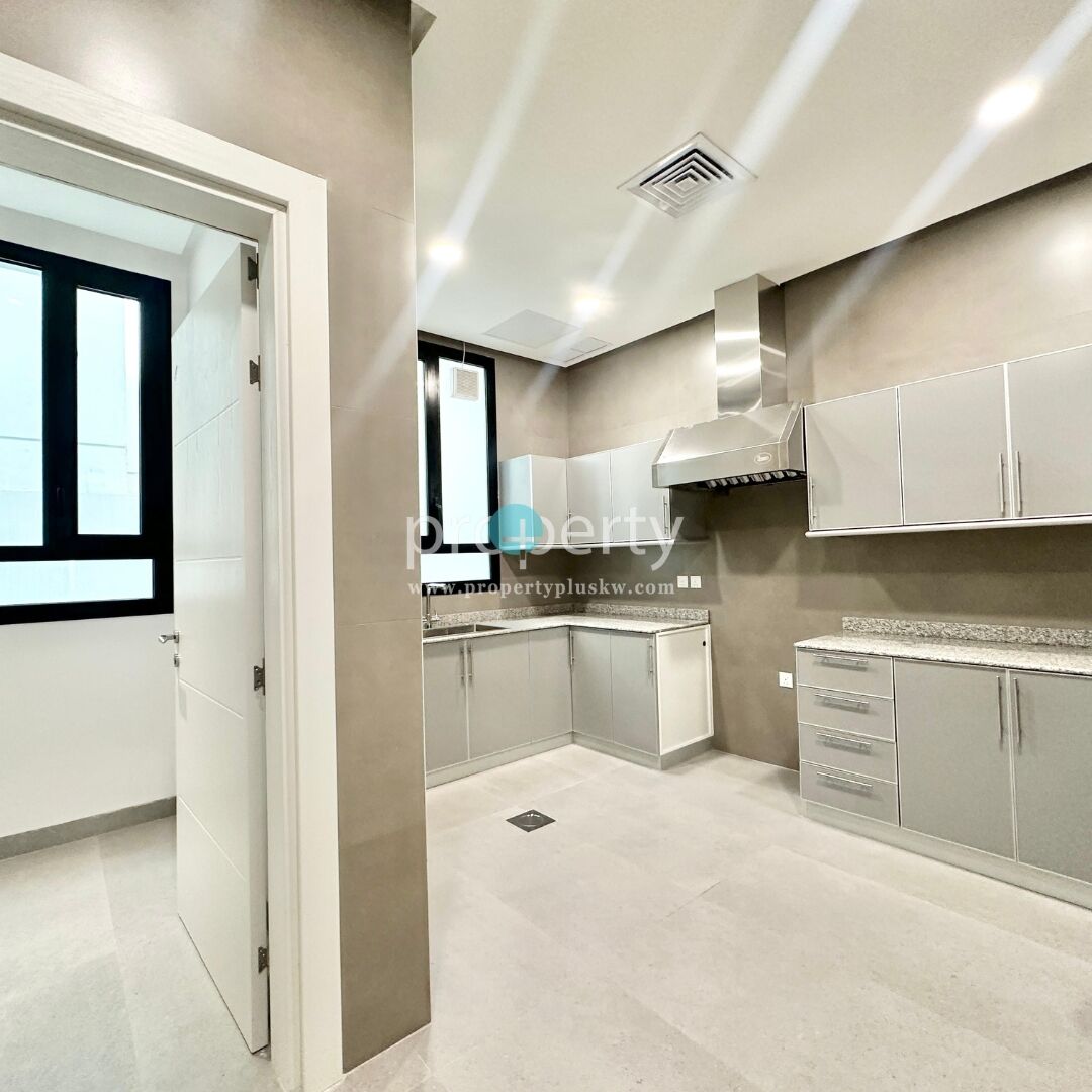 Salmiya, Apartments, Flats, Houses & Villas, KWD 700/month,  3 BR,  Three Bedroom Apartment For Rumaithya ,Close To Salmiya Garden