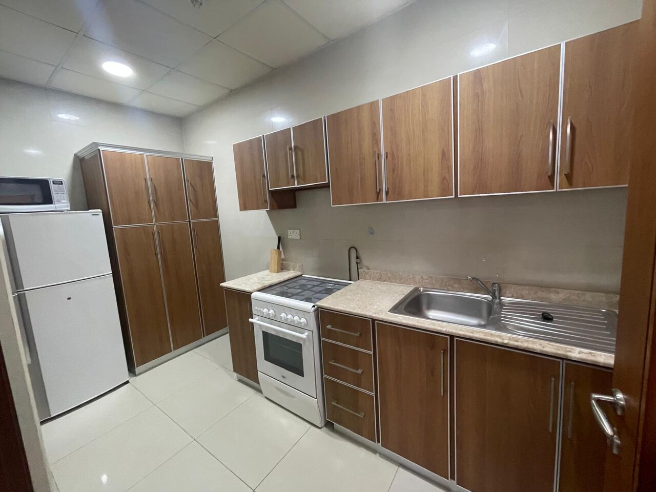 Adliya, Apartments, Flats, Houses & Villas, BHD 300/month,  1 BR,  1 Bedroom Fully Furnished With Ewa