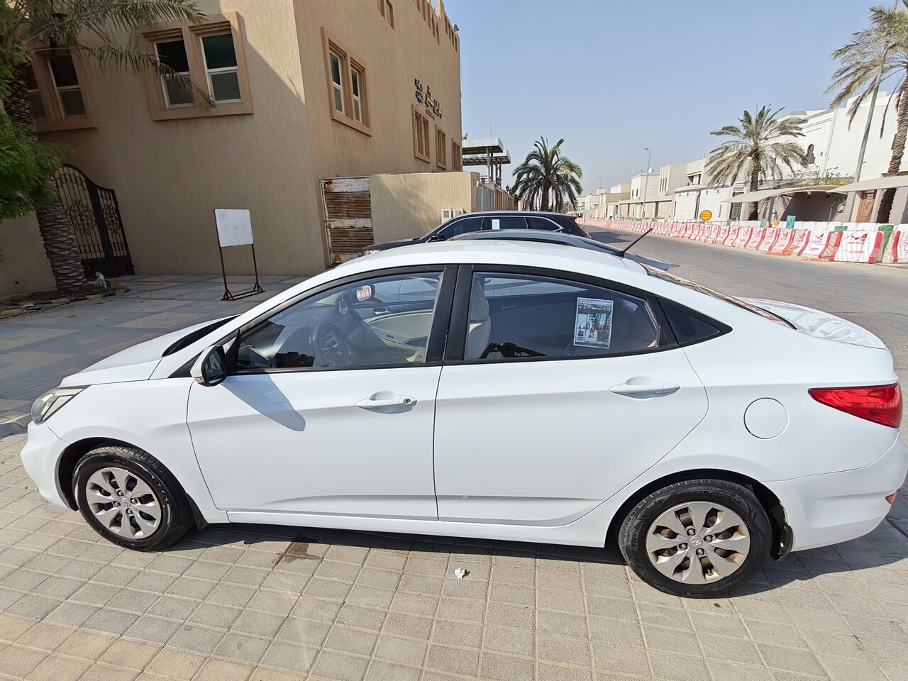 Dammam, Vehicles, Cars & Trucks , SAR 28000,  Hyundai Accent,  2018,  Automatic,  157000 KM,  28000 S.R  ,  Transmission, White Color