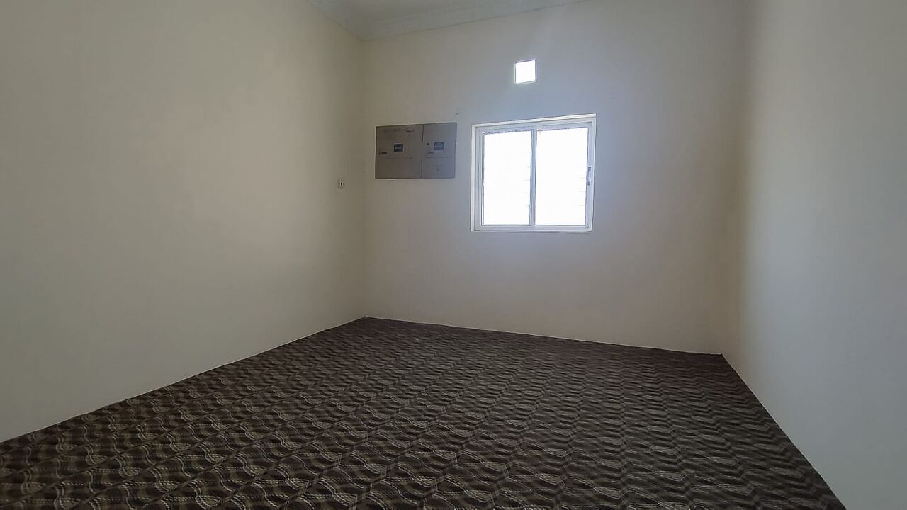 Bani Jamra, Apartments, Flats, Houses & Villas, BHD 130/year,  3 BR,  Bani Jamrah:- 3Bhk Spacious Unfurnished Flat On Rent..
