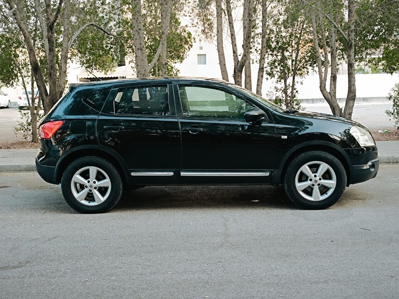 Manama, Vehicles, Cars & Trucks , BHD 1200,  Nissan Qashqai,  2008,  Automatic,  196000 KM,  NEAT AND CLEAN