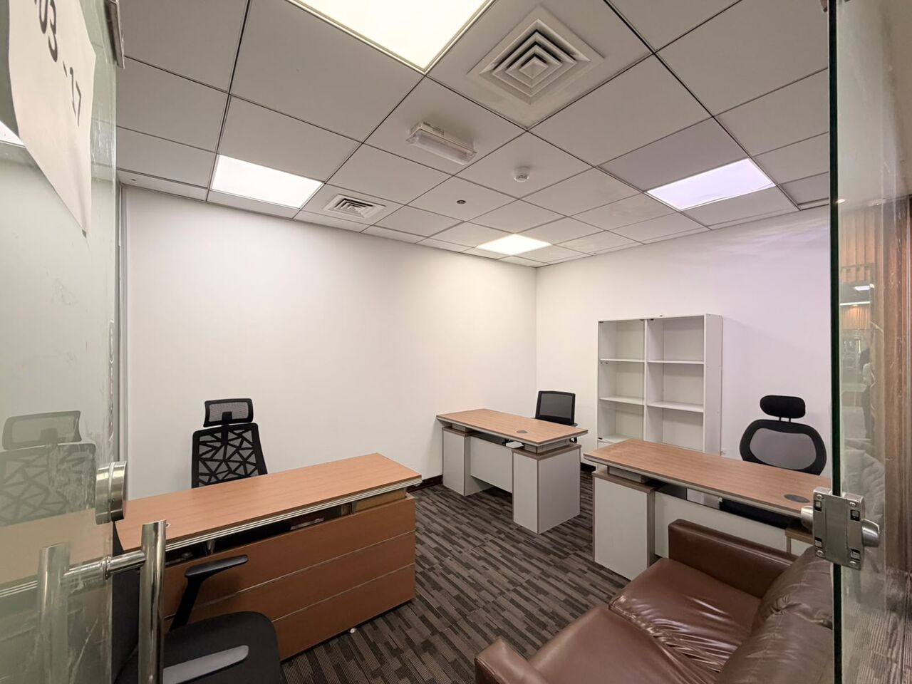 Dubai, Offices, AED 27000,  170 Sq. Feet,  Furnished Office For Rent &ndash; AED 27,000/Year